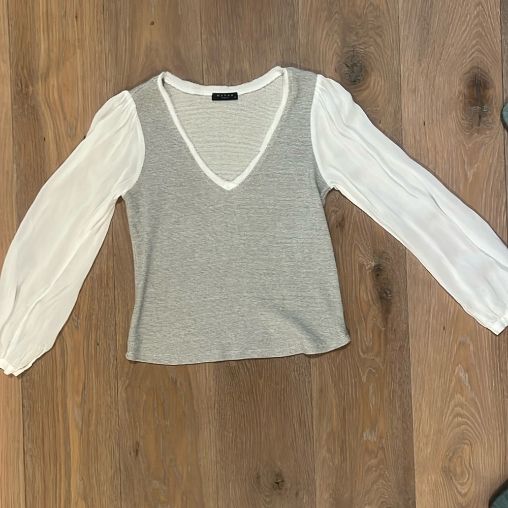 Maven west top. M.